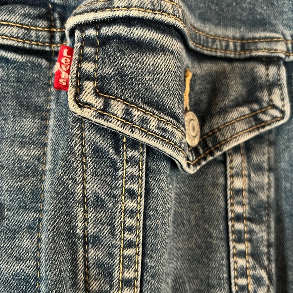 Levi Jean Jacket - Picture 8 of 11